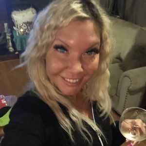 Meet your Posher, Ginette